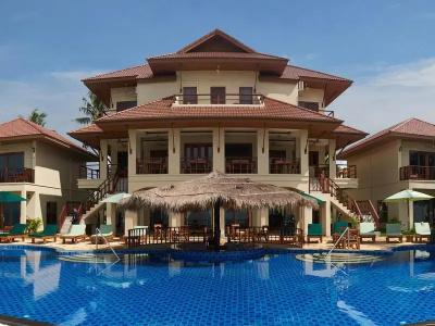 Sara Beachfront Boutique - 52