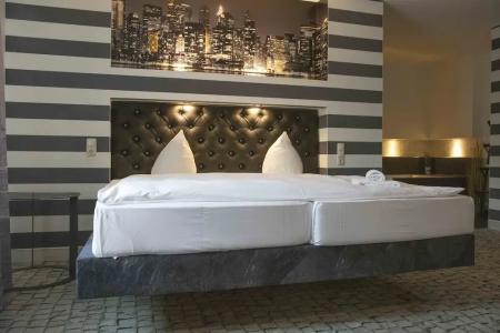 SL'otel im Parforcehaus - 50