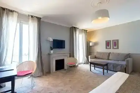 Hôtel Le Royal Promenade des Anglais - 117