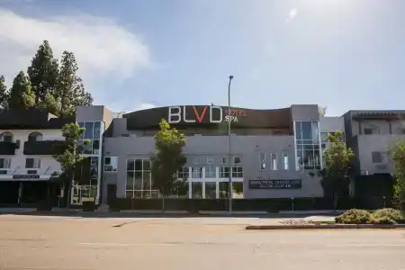 Blvd & Spa - Walking Distance To Universal Studios Hollywood - 0