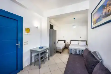 Honeymoon Beach Studios - 9