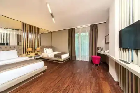 The City Suites - 34