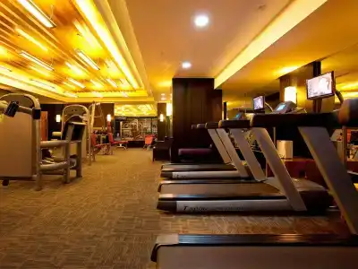 Celebrity City - 11