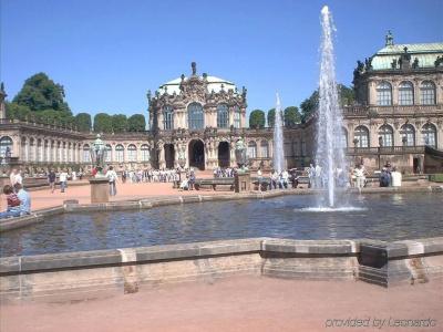 Courtyard by Marriott Dresden - 25