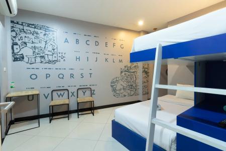 Secret Service Bed and Breakfast - 43