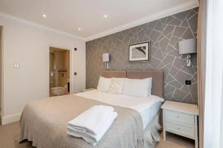 Queensgate Court - 266
