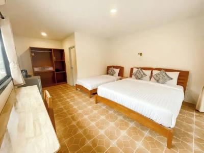 Bounty Resort - 73