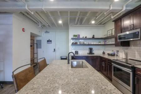 Studio 154 Luxury - 142