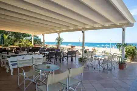Kathrin Beach - 24