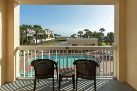 Hampton Inn - 7