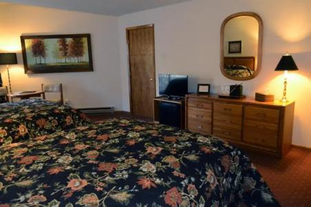 Greenbrier Inn - 43