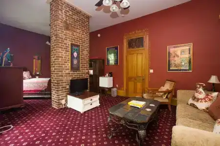 The Lookout Inn - 26
