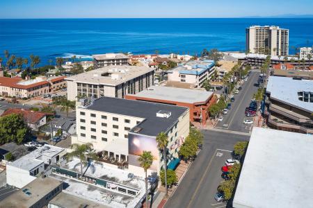 Empress La Jolla - 21