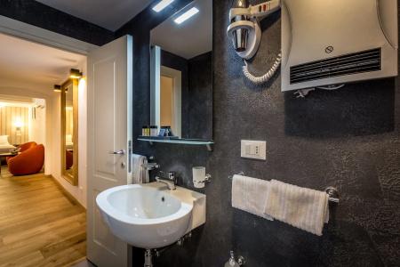 Martelli 6 Suite & - 8