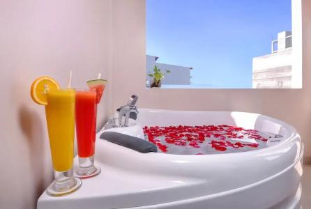 Triton Beach & Spa - 48