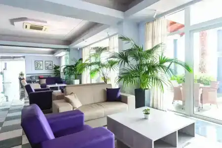 Kosta Palace - 16