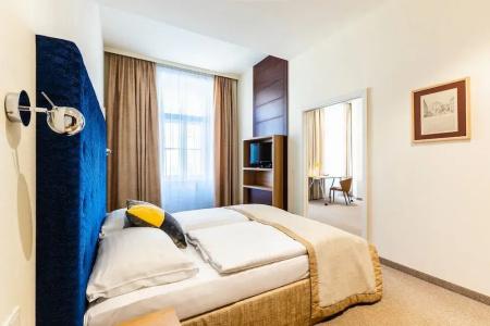 HiLight Suites - 126