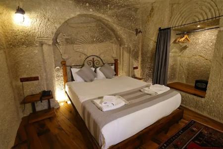 Sarnich Cave Suites - 45