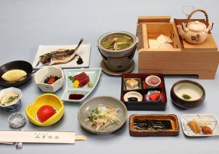 Atami Onsen Yamaki Ryokan - 8