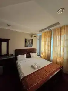 Royal - 30