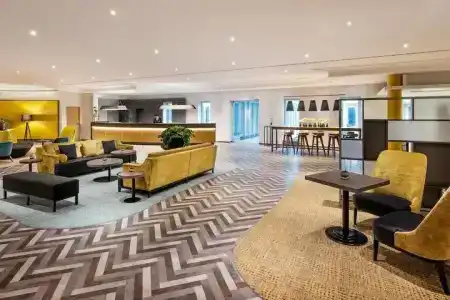 Sheraton Duesseldorf Airport - 57