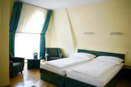 Bara Budapest - 30