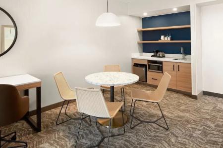 SpringHill Suites by Marriott Virginia Beach Oceanfront - 36