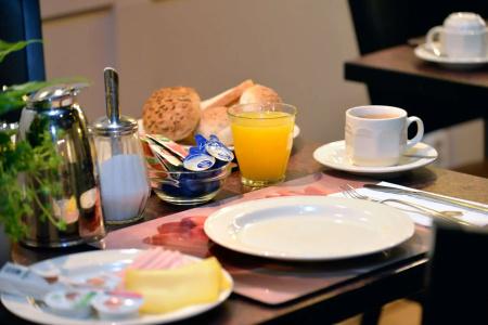 Best Western Dam Square Inn - 11