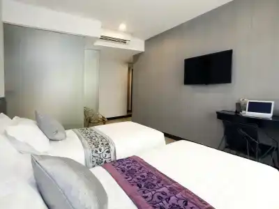 Ibis North Point - 11