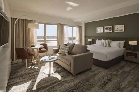 Rydges - 120