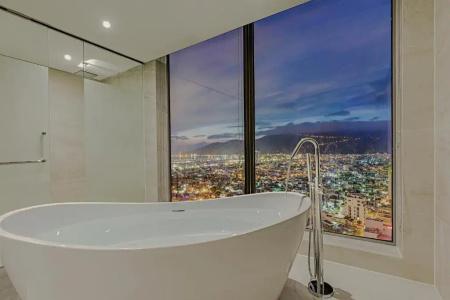 Le Sands Oceanfront Danang - 127