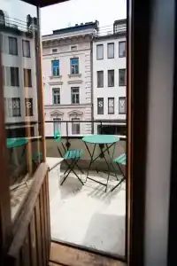 The Yard - 60
