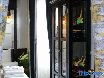 De Phanakron Boutique - 102