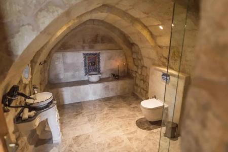 Solo Cave Suites - 142