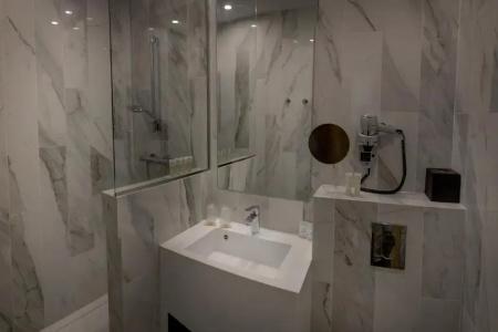Best Western Plus Comedie Saint Roch - 85