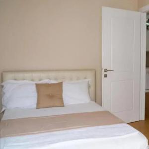 Flower Residence - 36