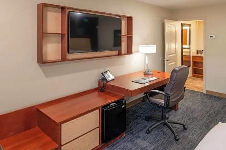 Best Western Plus Clocktower Inn - 51