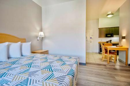 Studio 6-Bakersfield, CA - 67