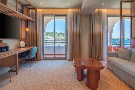 Radisson Blu 1835, Cannes - 11