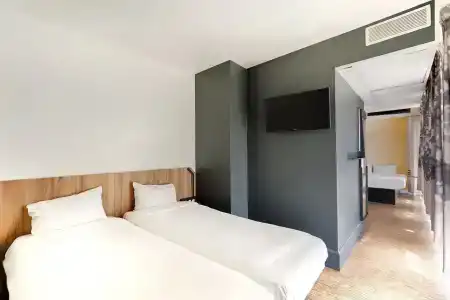 b&b hôTel Marseille Centre La Joliette - 5