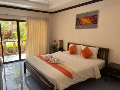 Lanta Seafront Resort - 52