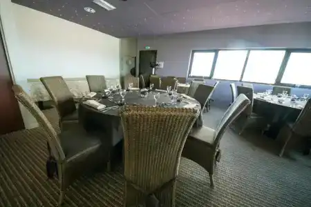 l'hÔTel De - 12