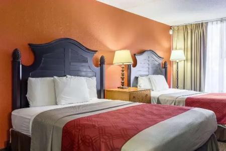 Eureka Springs Heritage Motel - 13