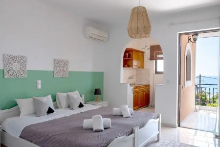 Pefkides Aegina Boutique - 61