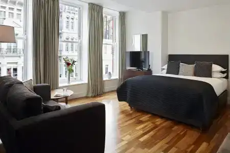 Cheval Harrington Court at South Kensington - 2