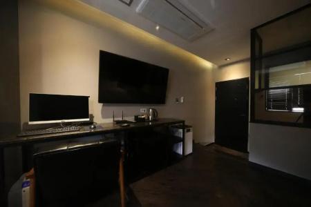 Beomil Brown Dot - 23