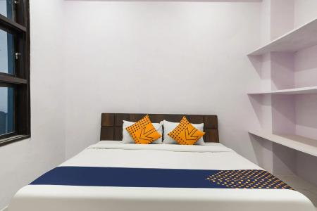 Spot On 74614 Radhika Palace - 0