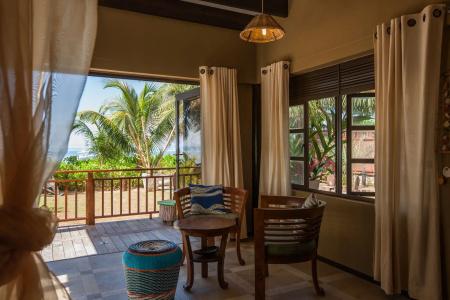 Villas des Alizes beachfront suites and garden villas - 11