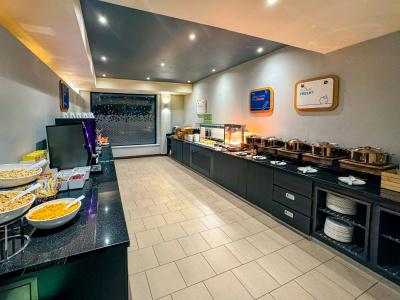 Holiday Inn Express London Stratford, An Ihg - 10