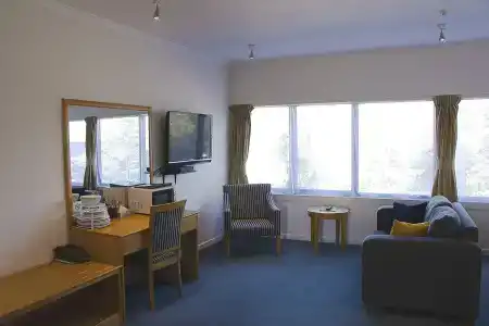 Saxton Lodge - 4